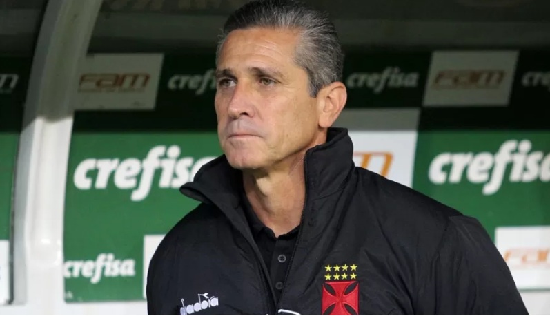 Vasco anuncia novo treinador para comandar time até o fim da Série B; saiba quem é