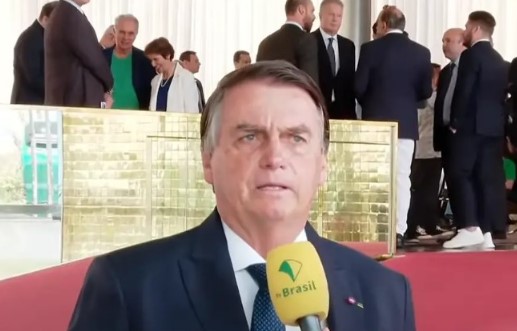 “O que está em jogo é nossa liberdade, nosso futuro”, diz Bolsonaro em desfile em Brasília