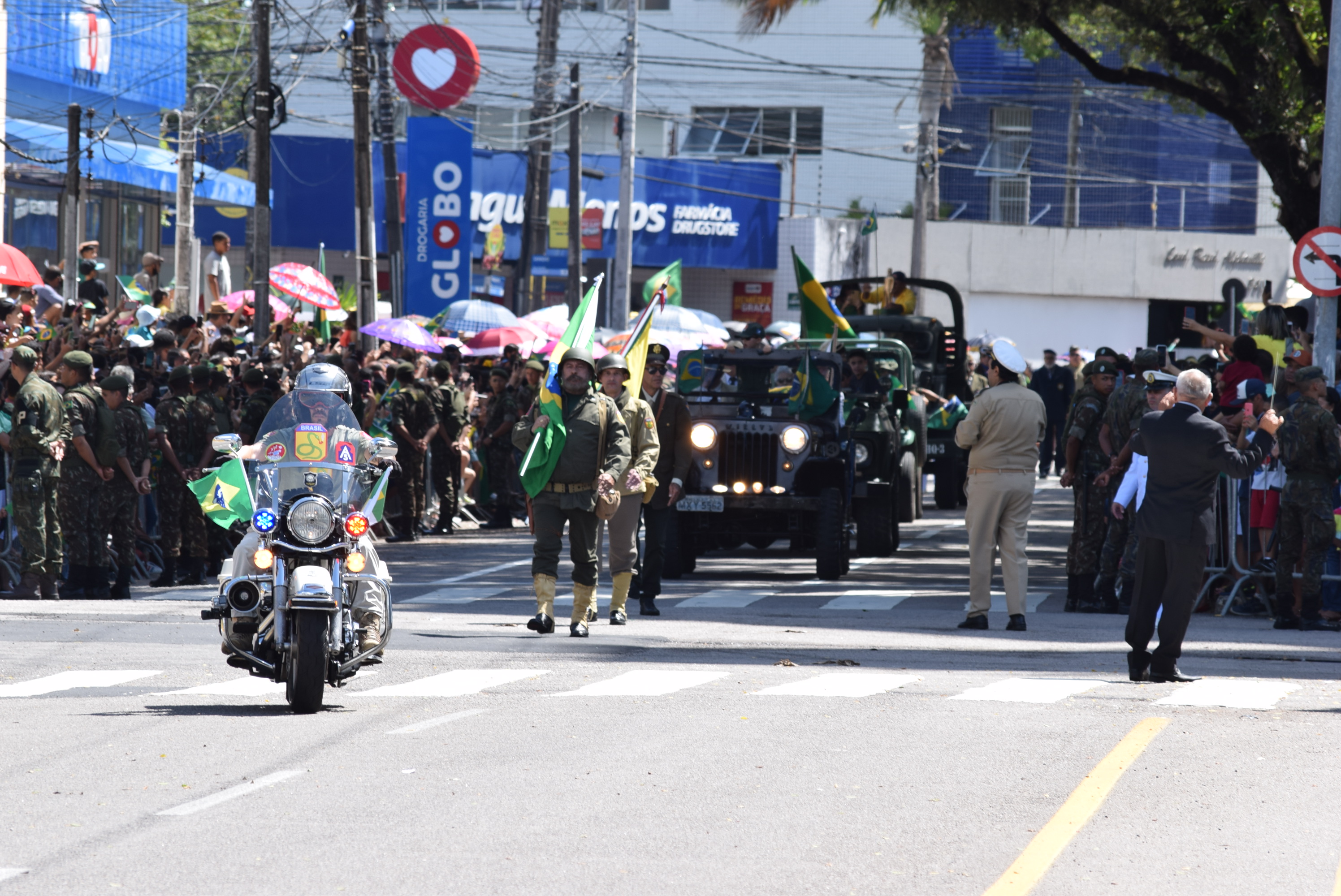 (Fotos) 7 de Setembro: Grupo Histórico Rampa e veteranos no Dia da Independência