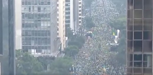 VÍDEO: Jornalista da CNN Brasil se impressiona com multidão na Av. Paulista pró-Bolsonaro; ASSISTA
