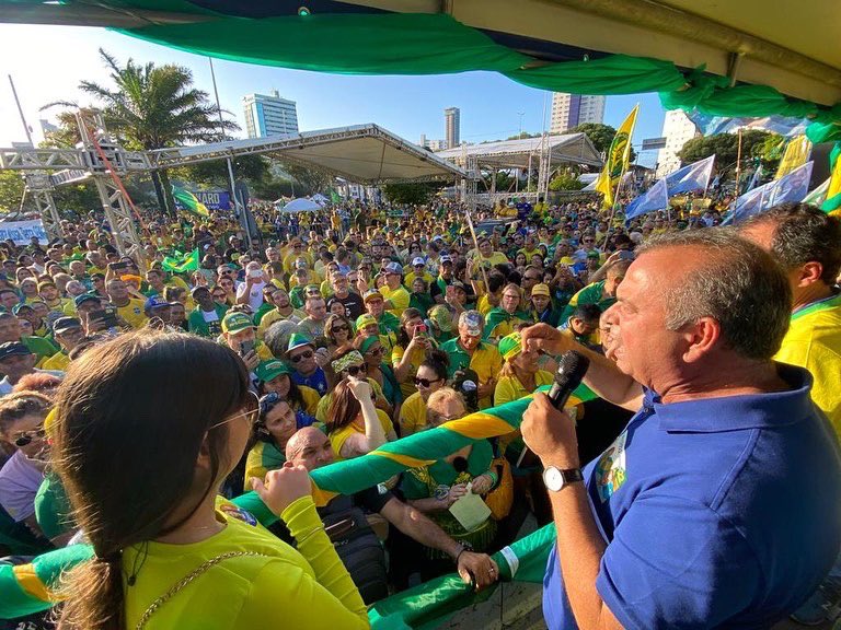 Em ato com multidão pró-Bolsonaro em Natal,​ Rogério destaca transposição do São Francisco