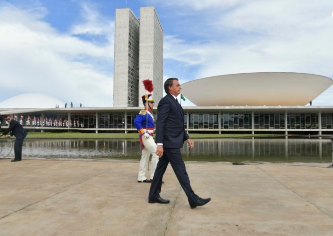 Bolsonaro cancela ida à sessão no Congresso sobre Bicentenário da Independência