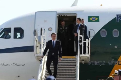 Bolsonaro diz avaliar ida ao funeral da Rainha Elizabeth II