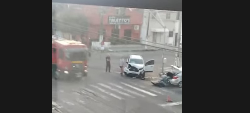 VÍDEO: Grave acidente ocorre no  cruzamento da Avenida Amintas Barros com a Rua Tororós
