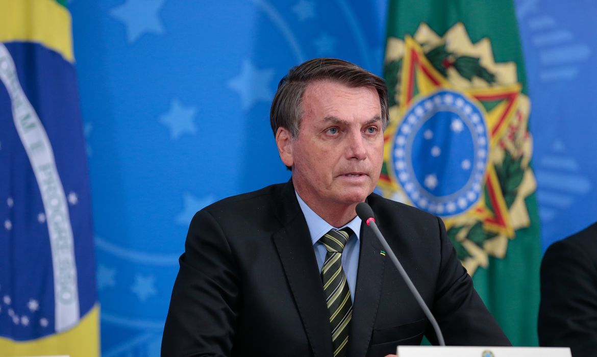 “Lá atrás davam mortadela, agora prometem picanha”, diz Bolsonaro