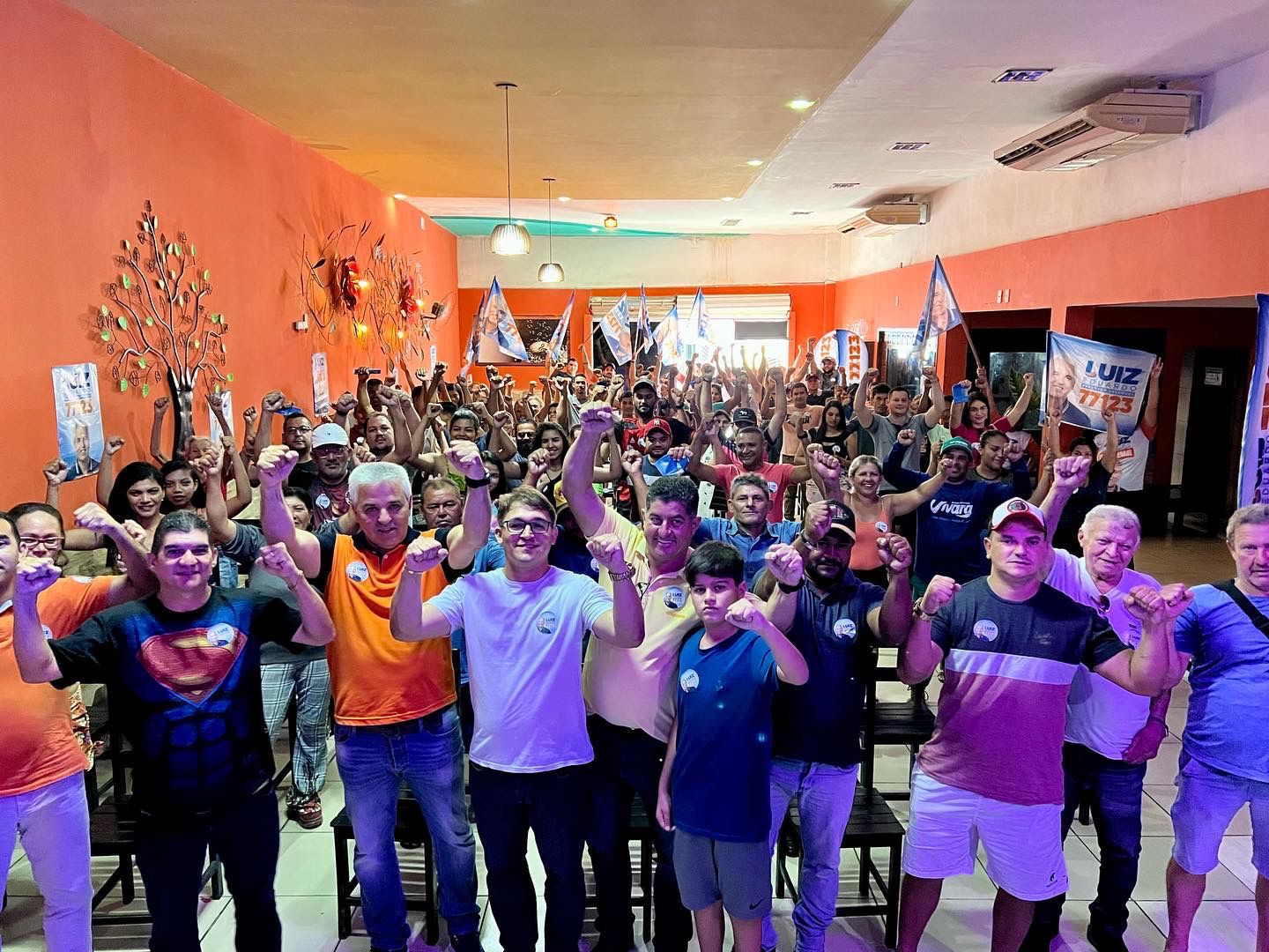 Entre líderes nas pesquisas, Luiz Eduardo participa de grandes mobilizações em Ceará-Mirim e Nova Cruz