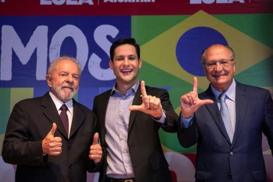 MAIS UM ROUND: Agora é Carlos Eduardo que não quer Lula na campanha de Rafael Motta