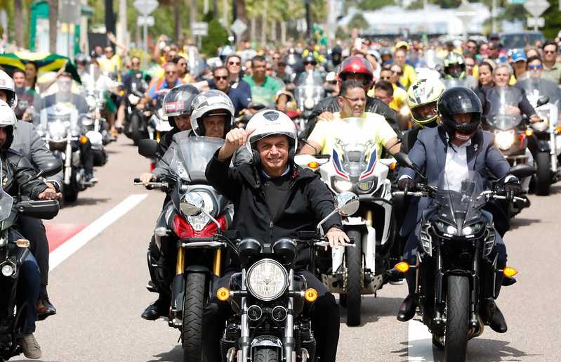 Jair Bolsonaro participa hoje de motociata e comício em Natal