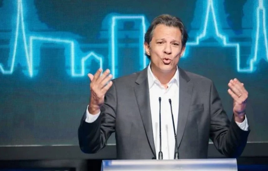 Haddad sai em defesa de petista suspeito de ligação com PCC