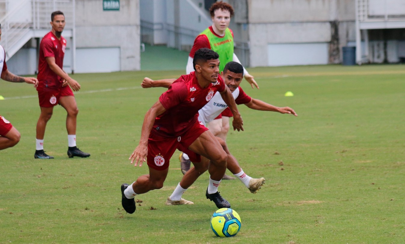 América na final da Série D, Fla-Flu e campeonatos internacionais; confira os jogos de hoje e onde assistir