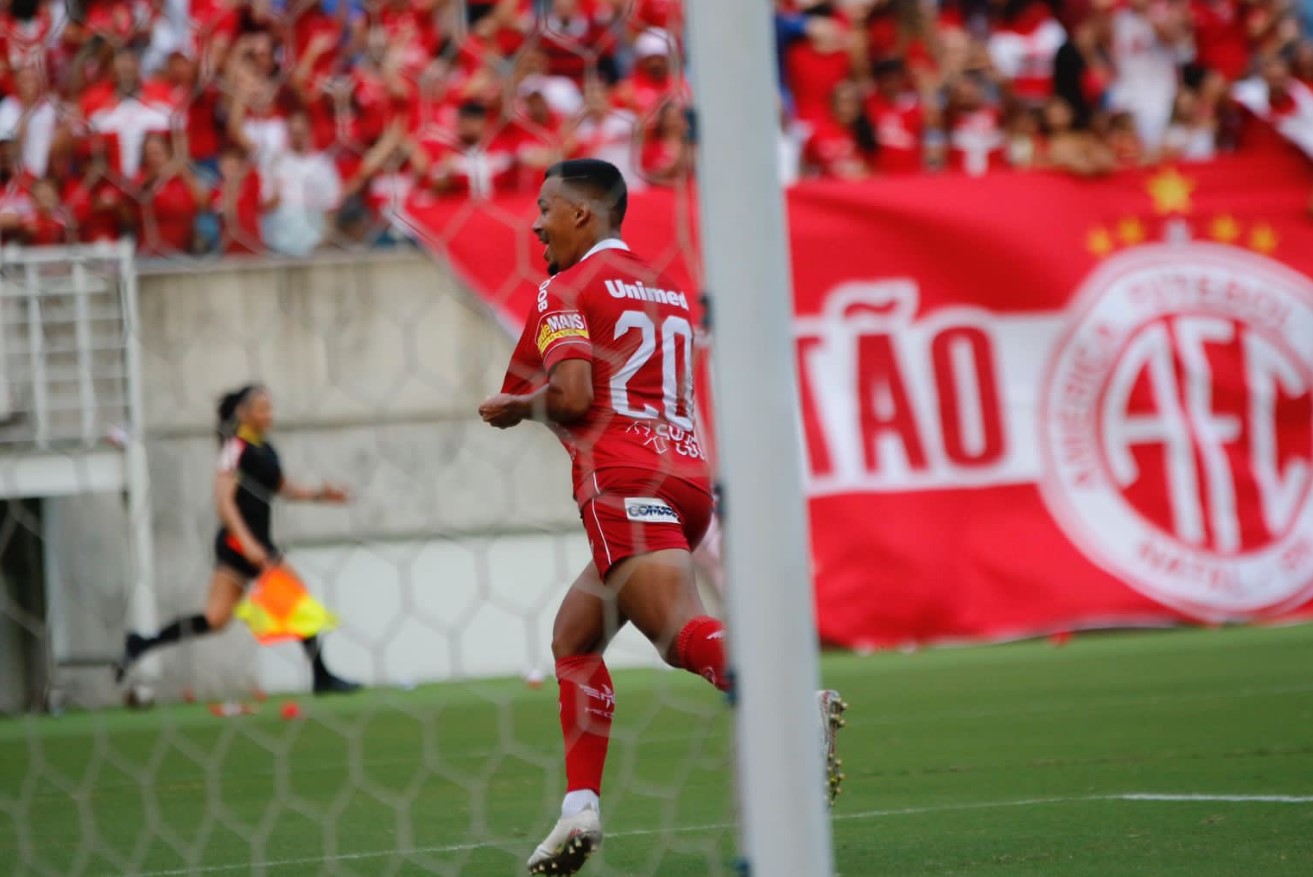 VÍDEO: América vence Pouso Alegre e larga em vantagem na final da Série D; ASSISTA