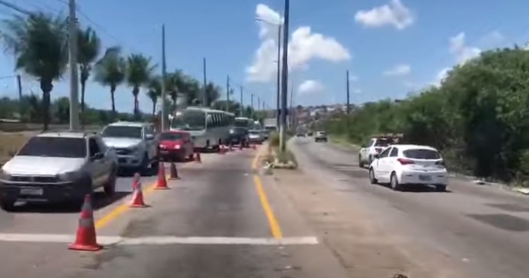 VÍDEO: Motoristas enfrentam tráfego mais lento na Felizardo Moura devido a obras