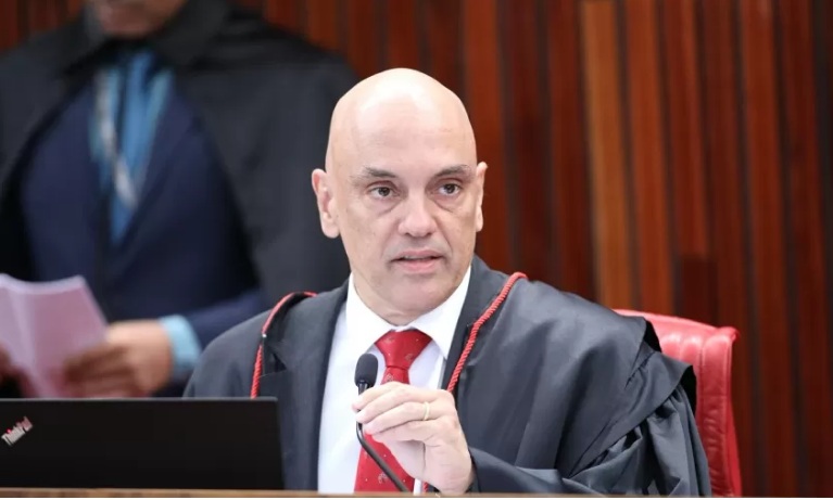 Senador pede impeachment de Moraes por ação contra grupo de empresários