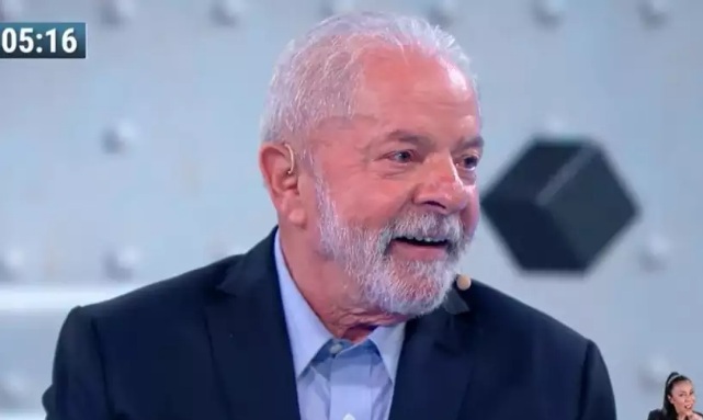 Lula volta a defender a regulação da mídia