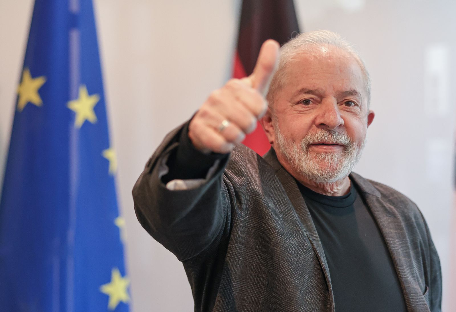 Lula diz que não vai ao debate do SBT porque “precisava estudar”
