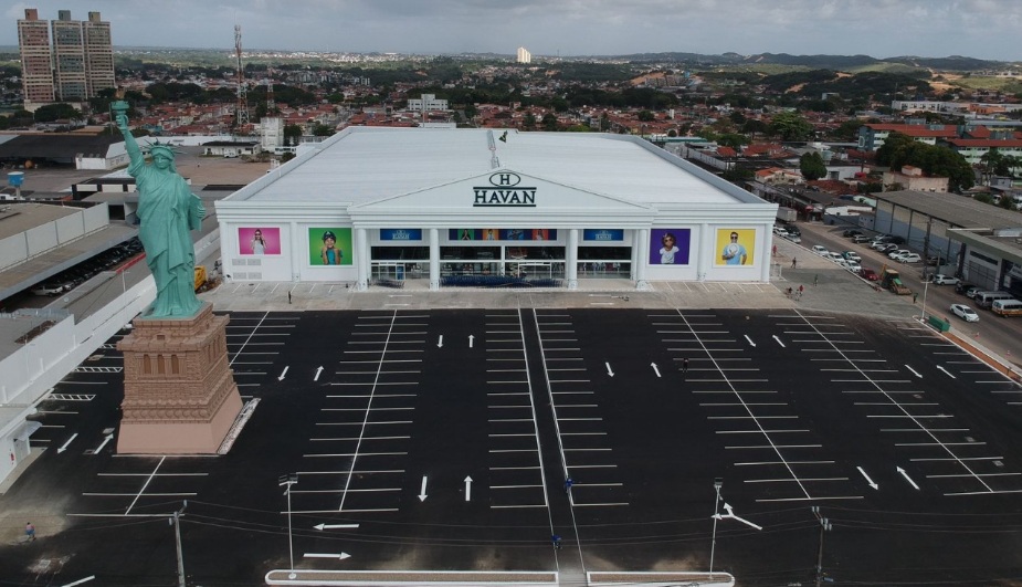 VÍDEO: Público faz fila para inauguração da loja Havan neste sábado