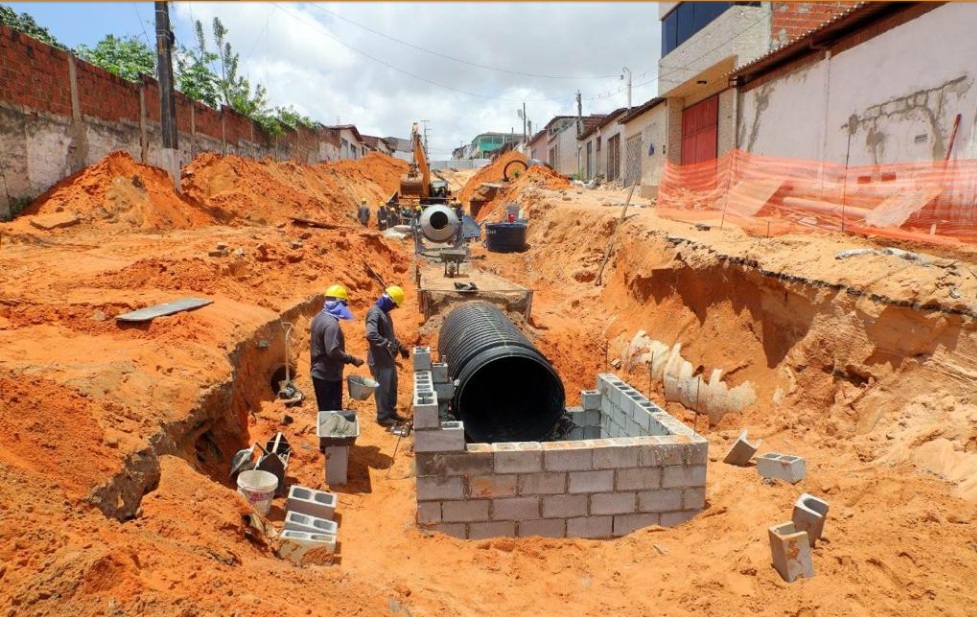 Obras na rua onde cratera se abriu em Natal entram em nova fase na próxima segunda (26)