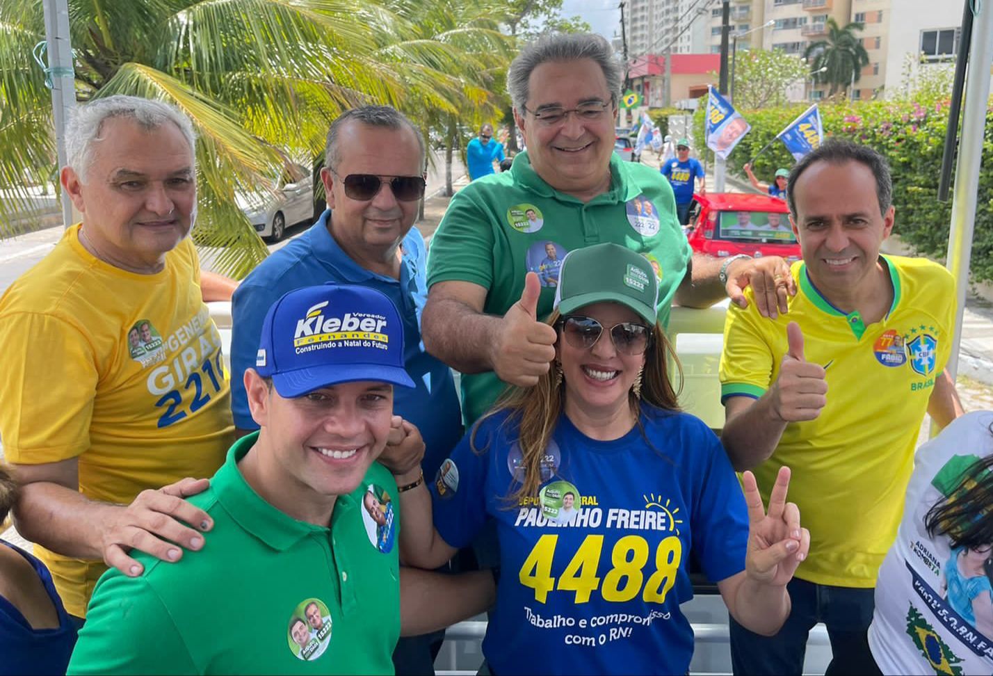 Fabio Dantas, Álvaro Dias e Rogério Marinho participam de grande carreata pelas ruas de Natal