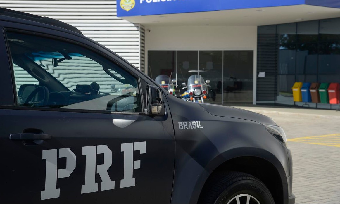 Aplicativo da PRF tem botão de emergência para caso de vidas em risco; confira