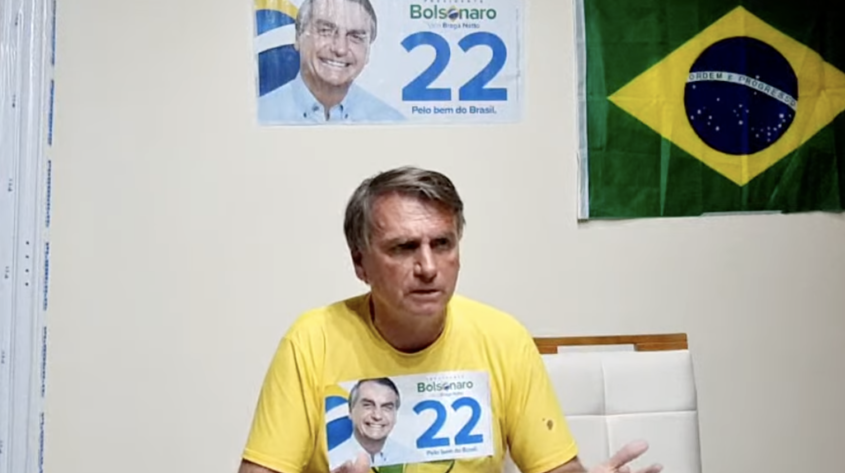 VÍDEO: Moraes passou dos limites ao “mexer” com Michelle, diz Bolsonaro