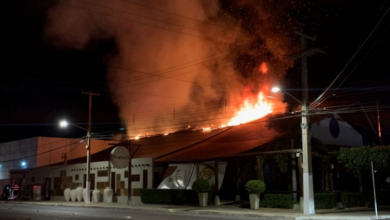 Incêndio atinge restaurante no RN