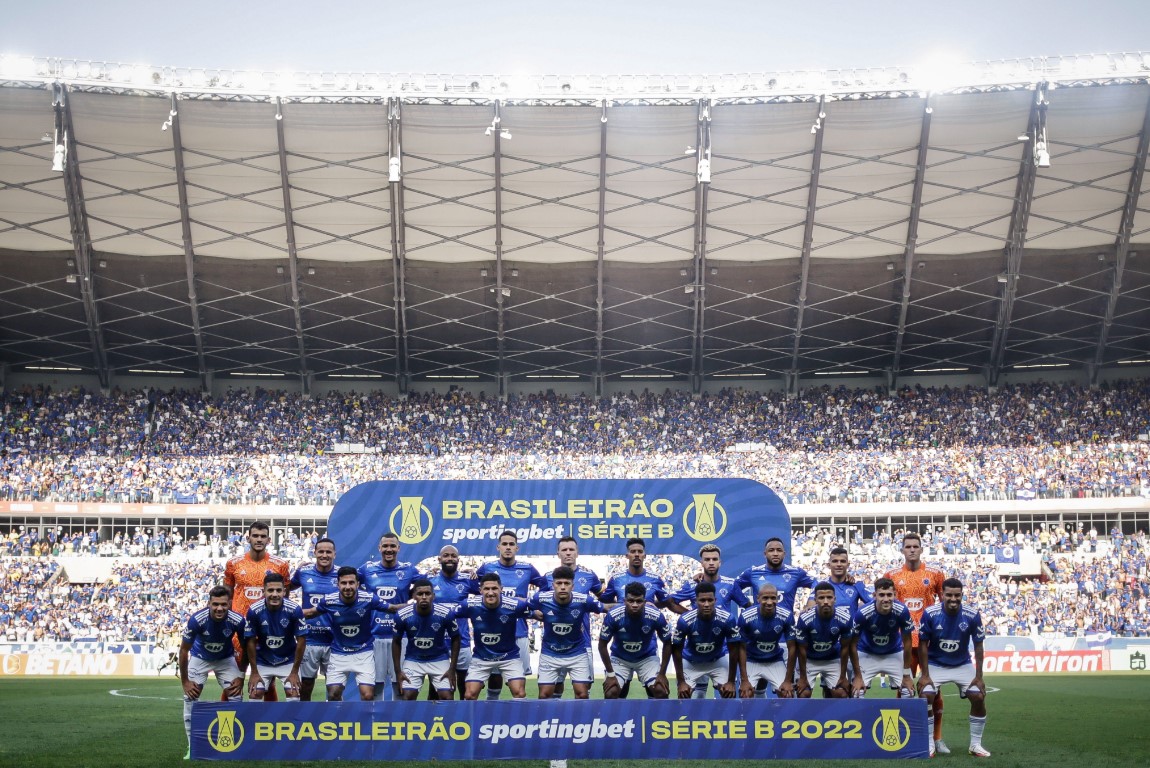 Cruzeiro conquista Série B sem entrar em campo e se torna campeão mais antecipado da história