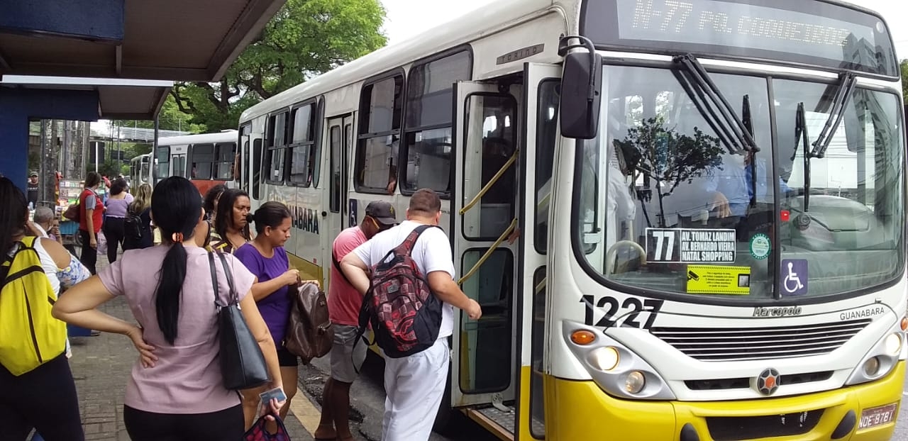 Ônibus de Natal terão tarifa social neste domingo e amanhã, feriado dos Mártires