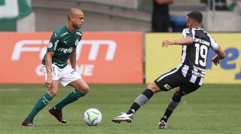 Palmeiras visita o Botafogo e tem chance de ampliar vantagem no Brasileirão; veja horário e onde assistir