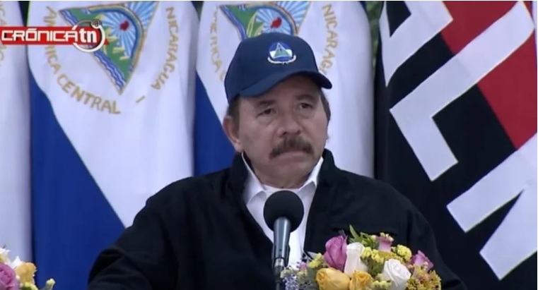 "Estamos com vocês", diz ditador da Nicarágua a Lula