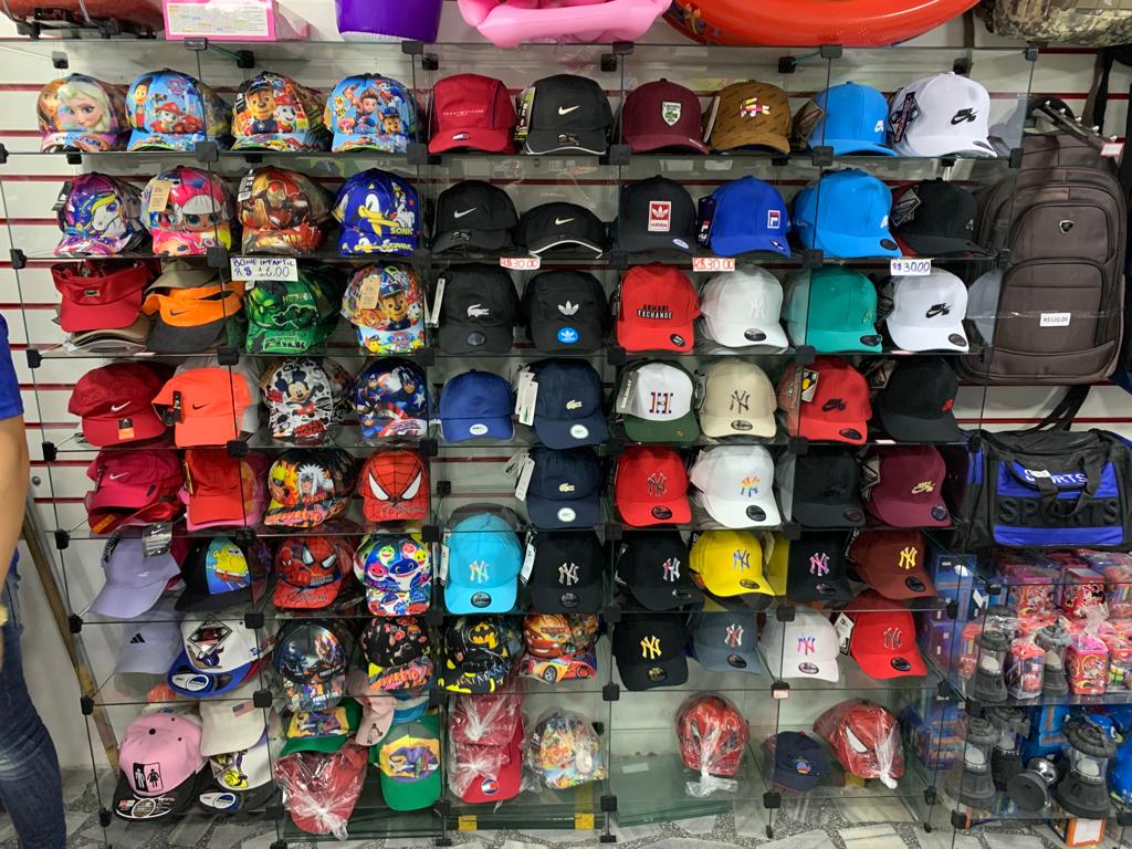 Polícia apreende produtos no Alecrim e prende 5 pessoas após B.O registrado por Nike, Marvel e outras marcas