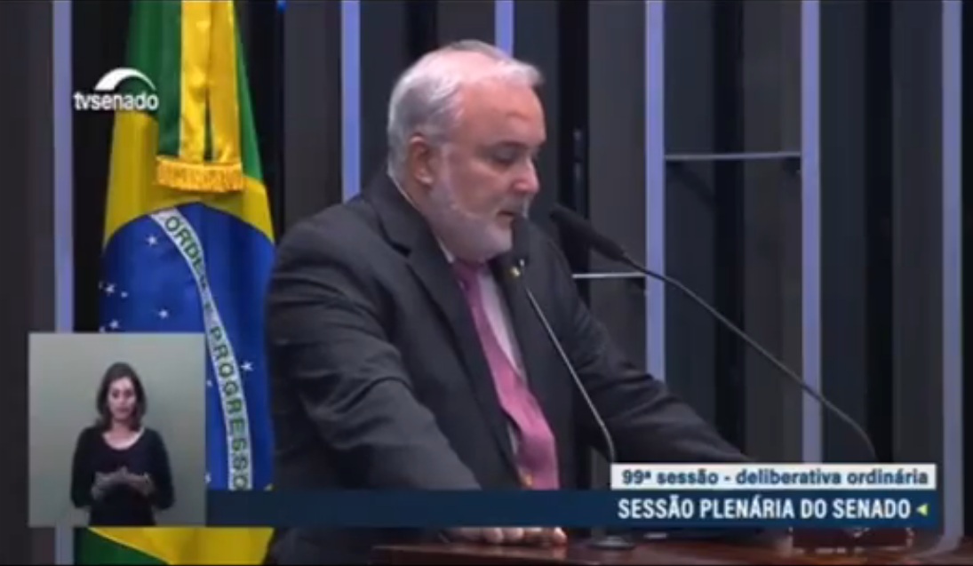 VÍDEO: Jean Paul Prates parabeniza Rogério Marinho por vitória na disputa pelo Senado