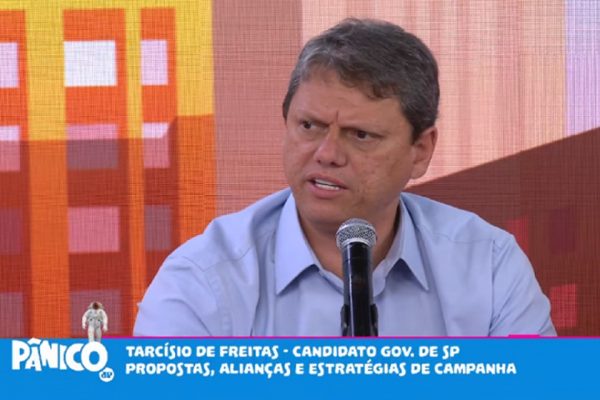 Tarcísio promete retirar câmeras de fardas de PMs se eleito em SP “O estado está do lado do policial”
