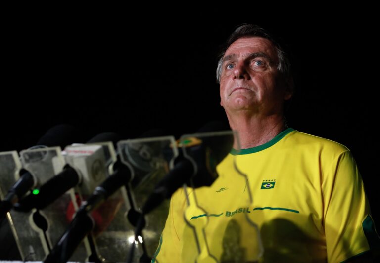 Bolsonaro diz que reduzirá maioridade penal se reeleito