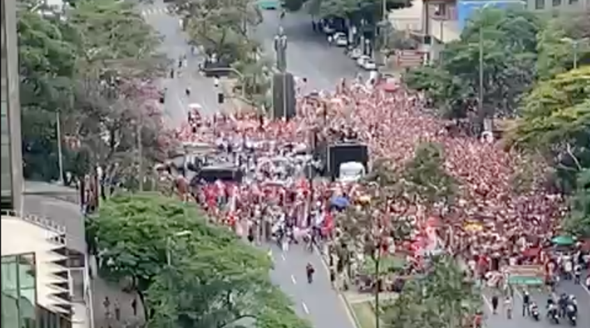 VÍDEO: Ato de Lula em Belo Horizonte tem pouco público