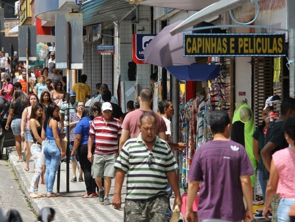 Veja o que abre e o que fecha no feriado de Nossa Senhora Aparecida em Natal