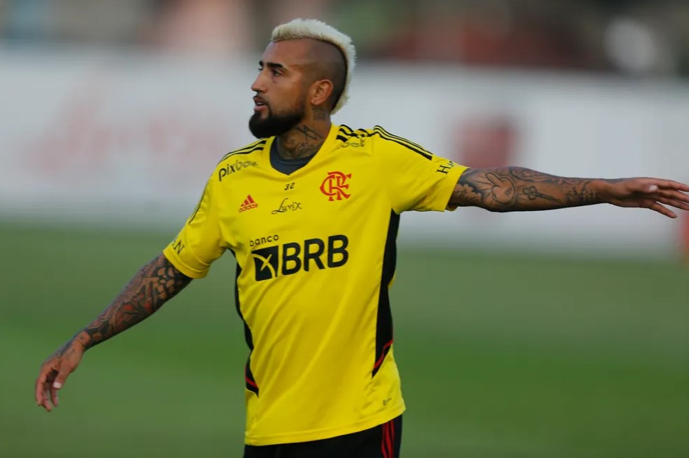 Pai de Vidal, do Flamengo, é encontrado morto no Chile