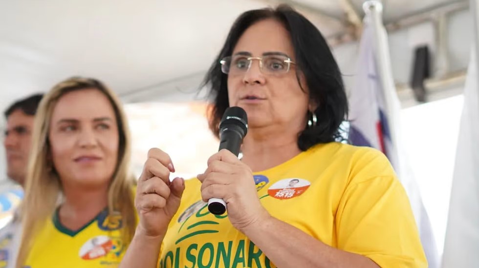MPF pede novas explicações ao Executivo sobre falas de Damares
