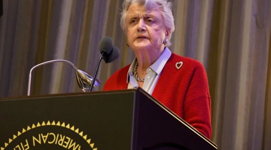 Atriz Angela Lansbury, estrela de “Assassinato por Escrito”, morre aos 96 anos