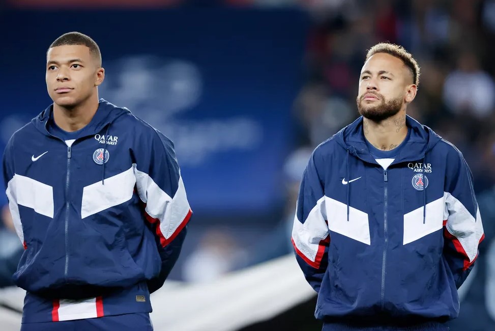 Neymar está convencido de que Mbappé pediu sua saída do PSG, diz jornal