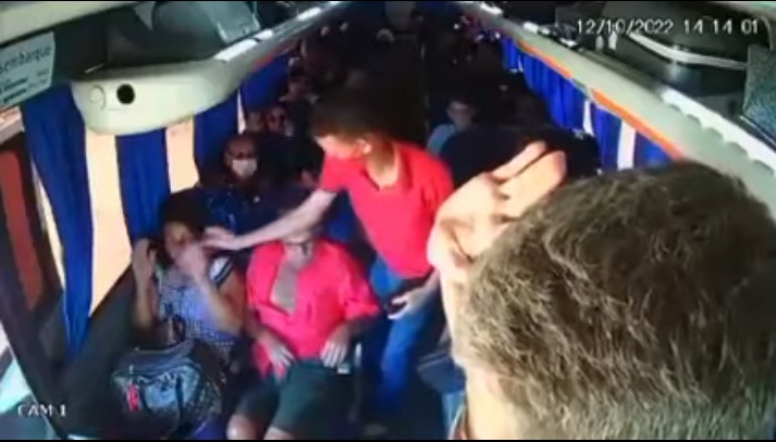 VÍDEO: Bandidos assaltam passageiros de ônibus que seguia de Natal para Parelhas