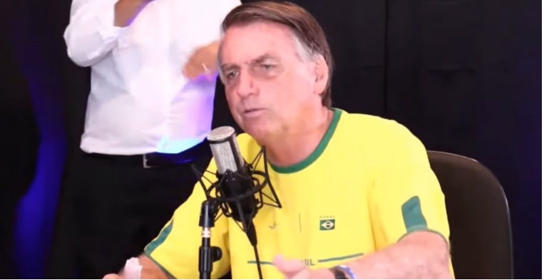 "Escárnio", diz Bolsonaro sobre soltura do ator José Dumont
