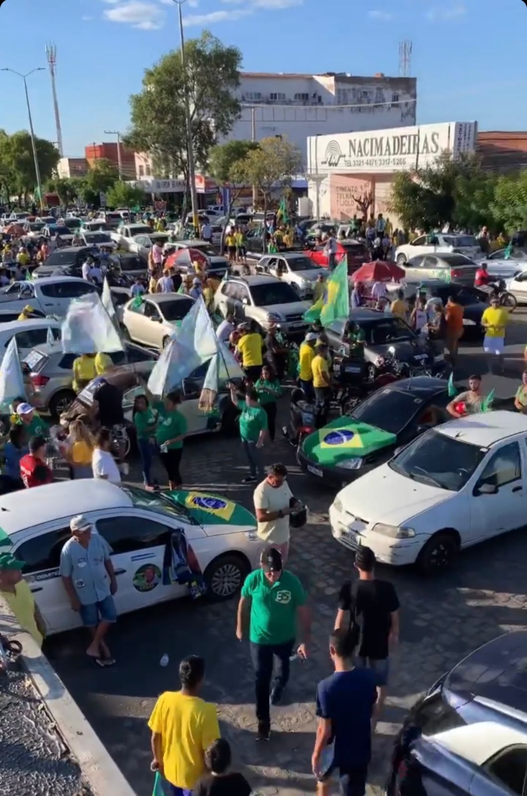 Apoiadores de Bolsonaro em Mossoró preparam megacarreata neste sábado