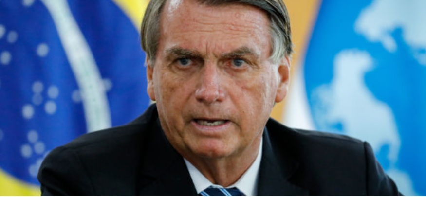 Bolsonaro volta a dizer que, se reeleito, articulará redução da maioridade penal