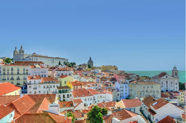 Portugal facilita vistos para 'nômades digitais'