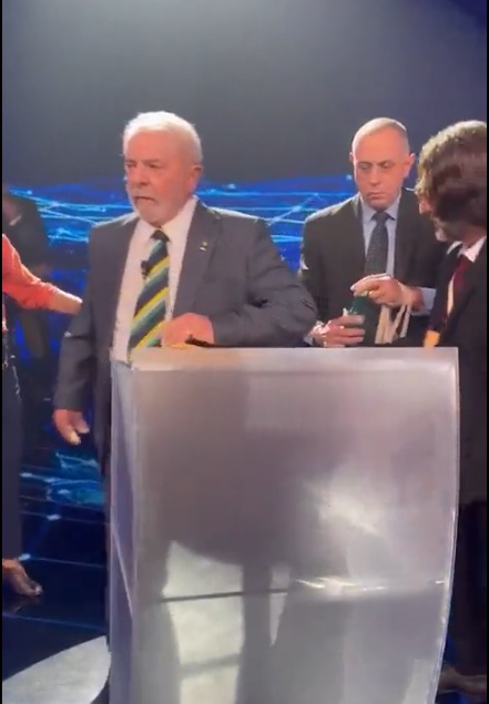 VÍDEO: "Você não sabe p... nenhuma", diz Lula a assessor em debate; ASSISTA