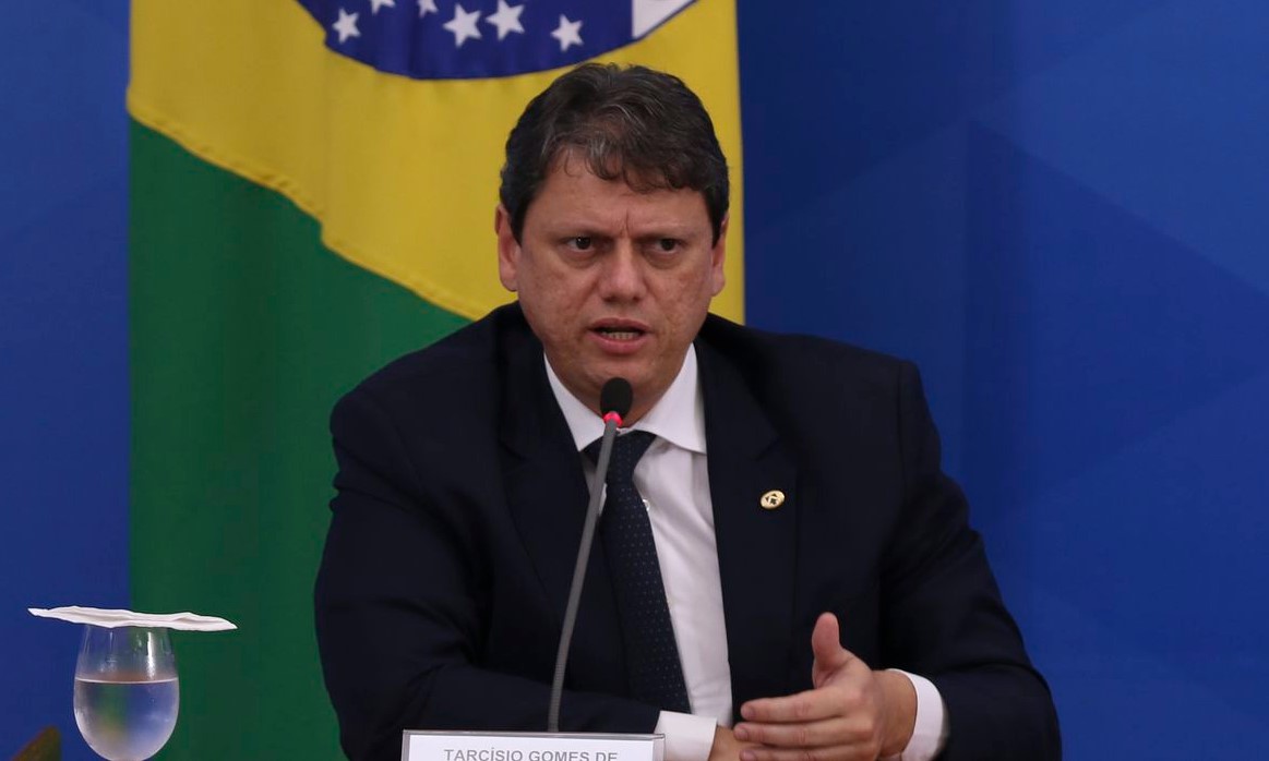 Tarcísio de Freitas se manifesta após atentado em SP: "Estamos todos bem"