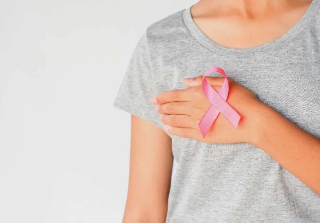 Cura para câncer de mama é anunciada por cientistas : ‘Sem reincidência’