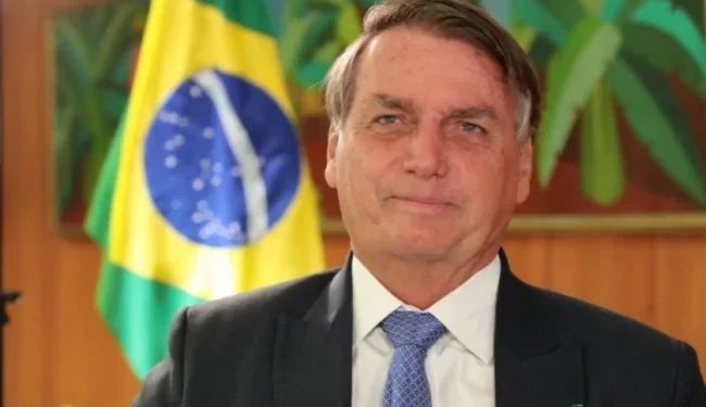 Bolsonaro será entrevistado por grupo de emissoras nesta sexta-feira