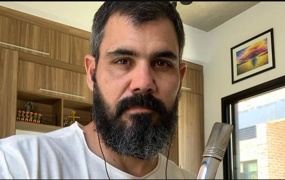 VÍDEO: Ator da Globo surpreende em protesto contra a censura do TSE