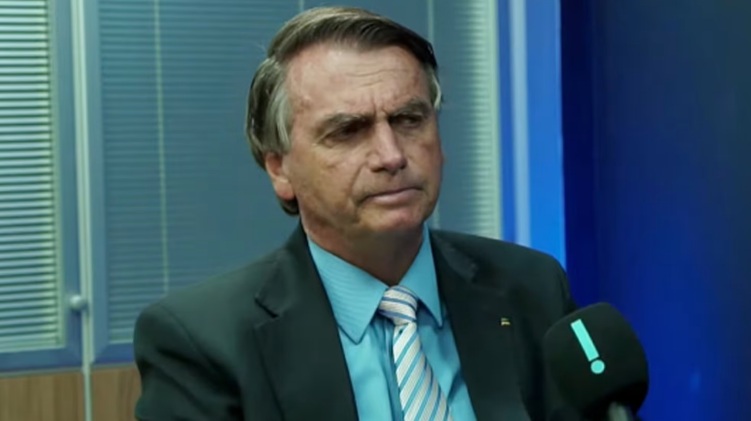 Bolsonaro pede cassação da chapa Lula e Alckmin após ser associado a pedofilia
